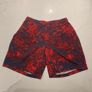 LULULEMON red and grey palm tree athletic shorts 7”